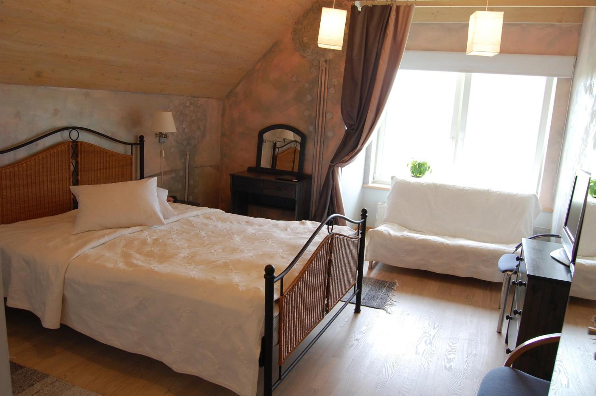 Altmoisa Guesthouse Tuuru Екстер'єр фото